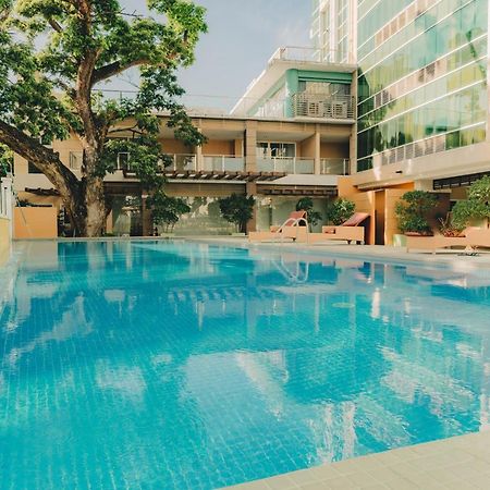 Ayala Mall 10Mins Walk Cebu City Apartment & Pool Экстерьер фото